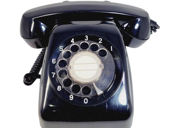 【送料無料!!即決価格!!】 昭和 レトロ 黒電話 ダイヤル式 601-A ヴィンテージ アンティーク TOSHIBA 東芝 電話機 電化製品