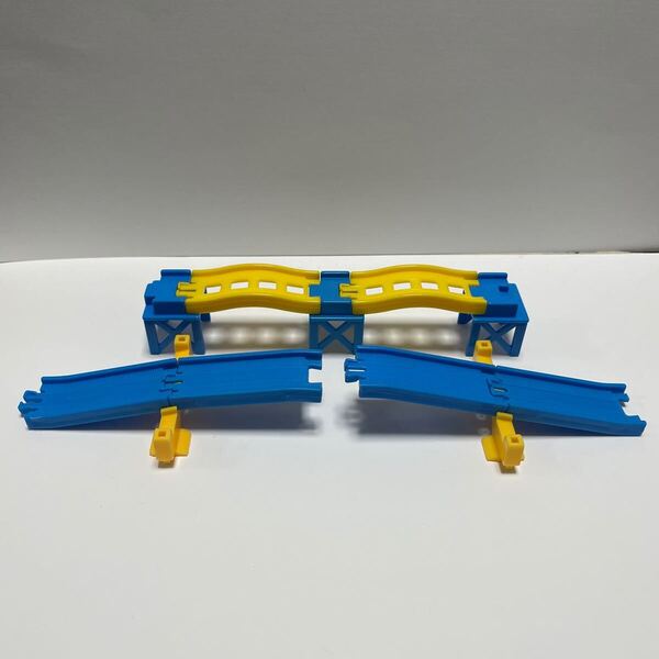 カプセルプラレール 頂上レール 坂レール セット 青 中古 送料無料 カププラ ガチャ ガシャポン トーマス 短いVer.