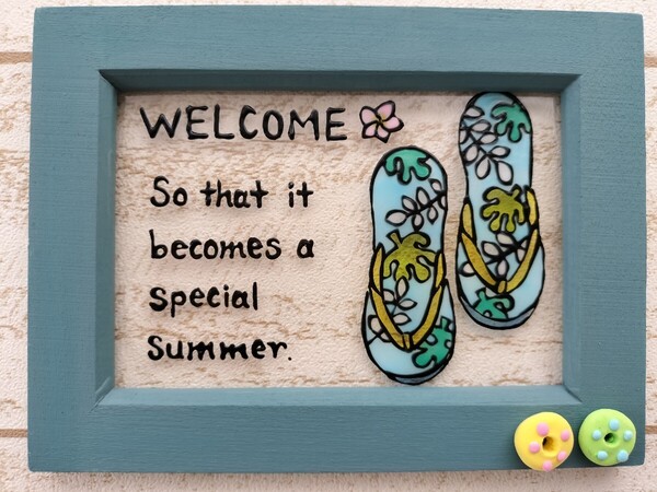 送料込!ステンドグラス風 サンダルと浮き輪のwelcome グラスアート イラストプレゼント 夏雑貨 ハンドメイド インテリア雑貨