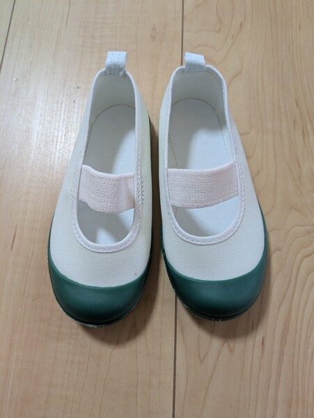 未使用15cm グリーン バレエシューズ 上履き 無地