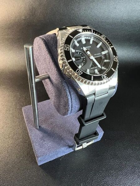 G-SHOCK GA-2100、GA-2110 カシマリーナ カスタム用 ラバーバンド