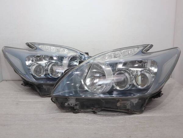 キレイ 破損無 【コーティング済】 迅速発送 LED KOITO 47-30 管理BR48-4 プリウス 30系 ZVW30 ヘッドライト 左右