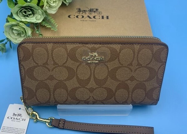 コーチ COACH 長財布 財布 レディース プレゼント 贈り物 シグネチャー ロング ジップ ブラウン 新品 未使用 ファッション C4452 A067