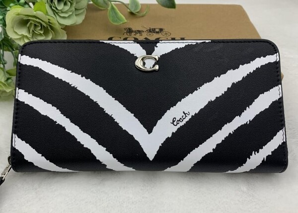 コーチ COACH 長財布 財布 アニマル柄 アコーディオン ウォレット プレゼント ロング ジップ ブランド 誕生日 新品 未使用 CM591 C345