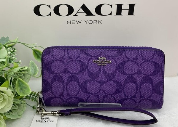 COACH 財布 コーチ 長財布 パープル レディース 贈り物 ギフト シグネチャー ロング ジップ 新品未使用 ブランド ファッション C4452 C158