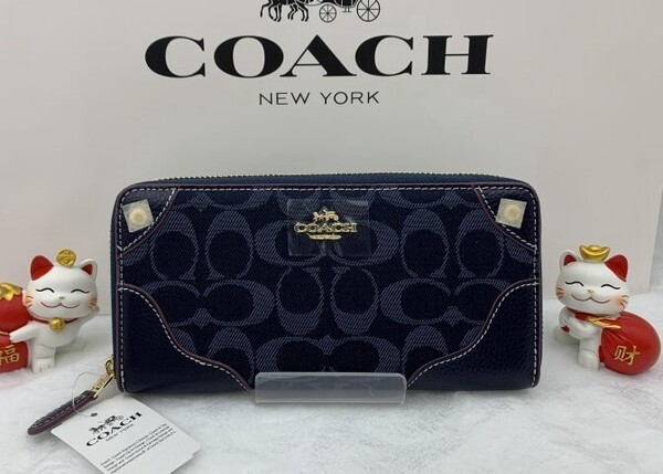 COACH 財布 コーチ 長財布 シグネチャー ロング ジップ レディース メンズ 誕生日 記念日 ブランド 大容量 新品 未使用 ファッション A146