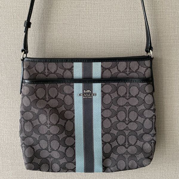 極美品 COACH コーチ ショルダーバッグ シグネチャーキャンバス×レザー ブラック F39041 メンズ レディース 肩がけ 肩掛け 未使用品に近い