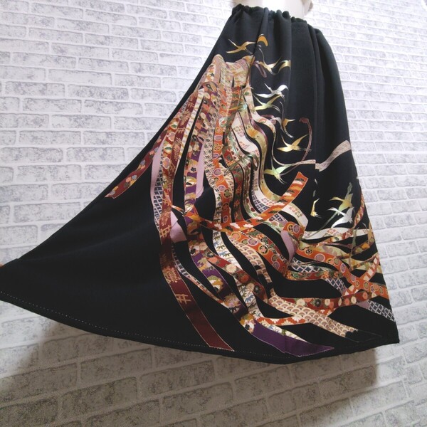 落款*素敵柄*黒留袖 ゴムスカート ハンドメイド 着物リメイク ロングスカート 豪華 ゆったりの方も