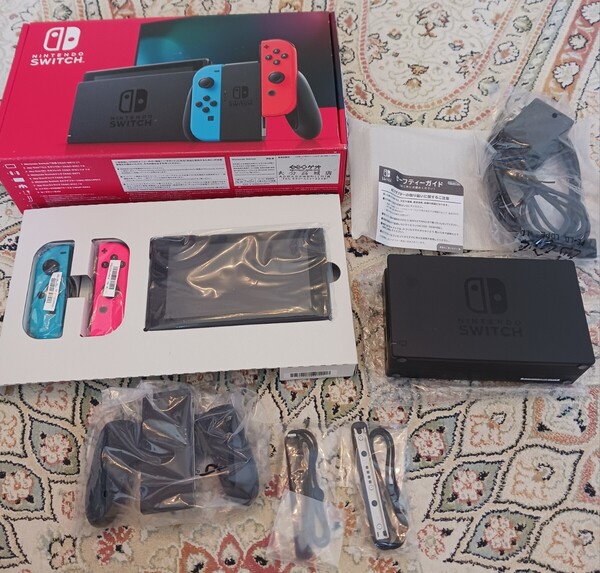 付属品完備 良品 Nintendo Switch Joy-Con (L)ネオンブルー/(R)ネオンレッド 新モデル 動作確認済み 送料無料