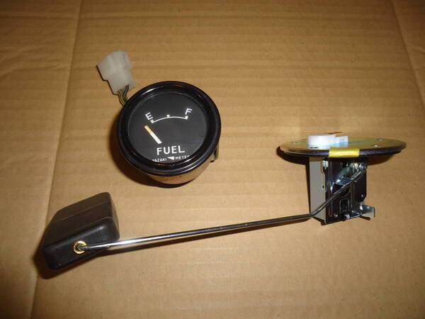三菱ジープ j54 後期 J53 燃料メーター 24V【フューエルメーター中古品】【 GAUGE UNIT】