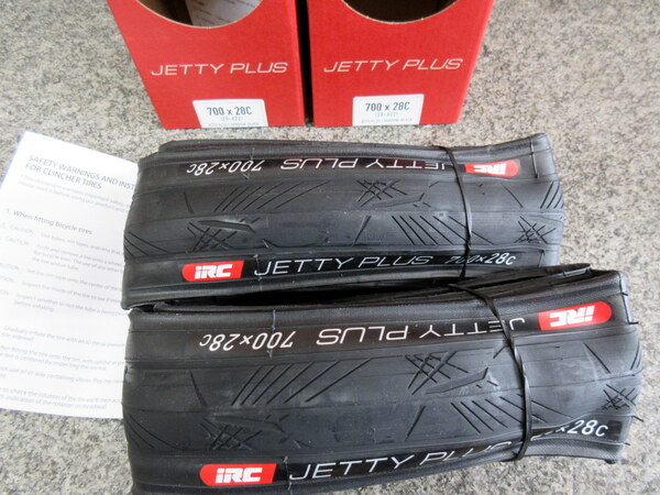 700x28C IRC JETTY PLUS(ジェッティー プラス) ブラック・2本セット 未使用品/発送は中身のみ