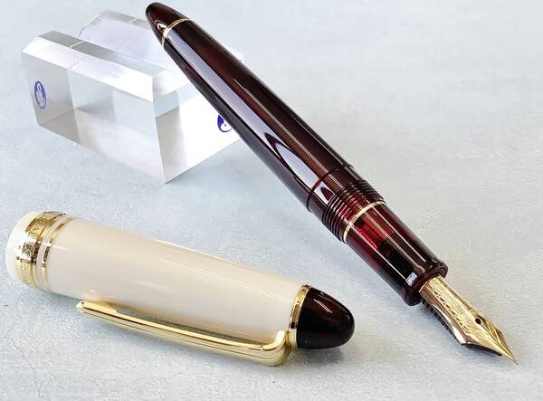 【100本限定品】 極美品 セーラー 万年筆 SAILOR プロフィット KA-KU 福岡店 フューシャ ペン先14K-585 ホワイト×ピンクレッドスケルトン