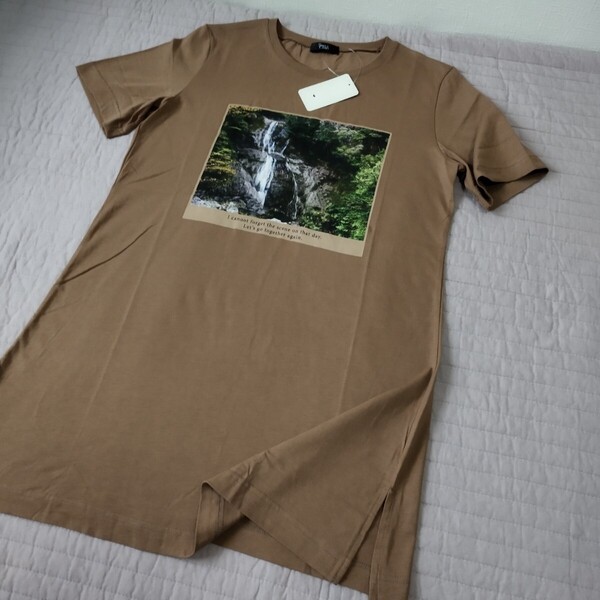 1点のみ 未使用 スマイルランド SMILE LAND ロング丈 Tシャツ 半袖 チュニック L 綿100 モカ 可愛い プリント 色柄多数有り 匿名 送料無料