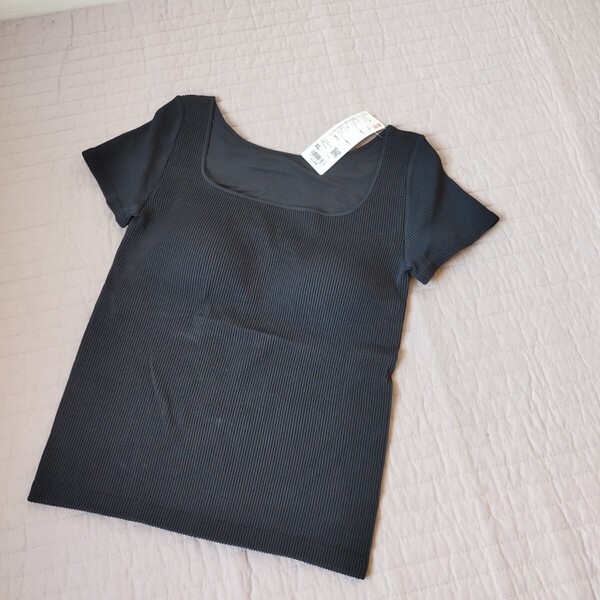 未使用 ユニクロ リブスクエアネックブラT 半袖 大きい xl ブラトップ 黒 リブ ブラT Tシャツ スクエアネック ブラ 匿名 送料無料
