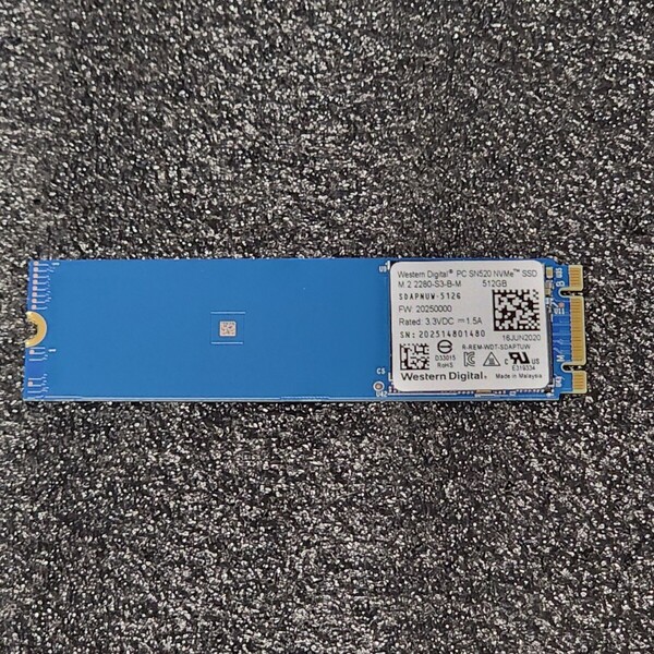 WesternDigtal PC 520(SDAPNUW-512G) 512GB NVMe SSD フォーマット済み PCパーツ M.2 2280 動作確認済み 480GB 500GB