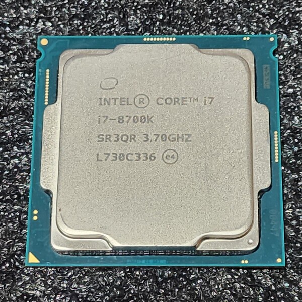 CPU Intel Core i7 8700K 3.7GHz 6コア12スレッド CoffeeLake PCパーツ インテル 動作確認済み
