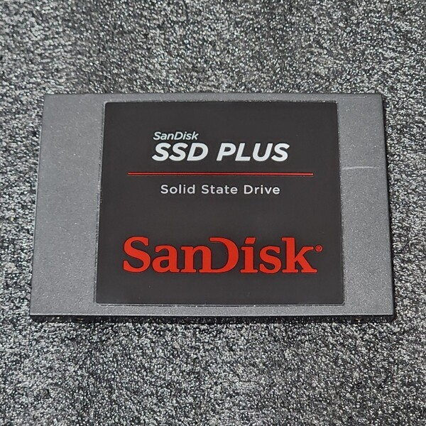 SanDisk SSD PLUS(SDSSDA-240G) 240GB SATA SSD 正常品 2.5インチ内蔵SSD フォーマット済 PCパーツ 動作確認済 250GB 256GB (2)