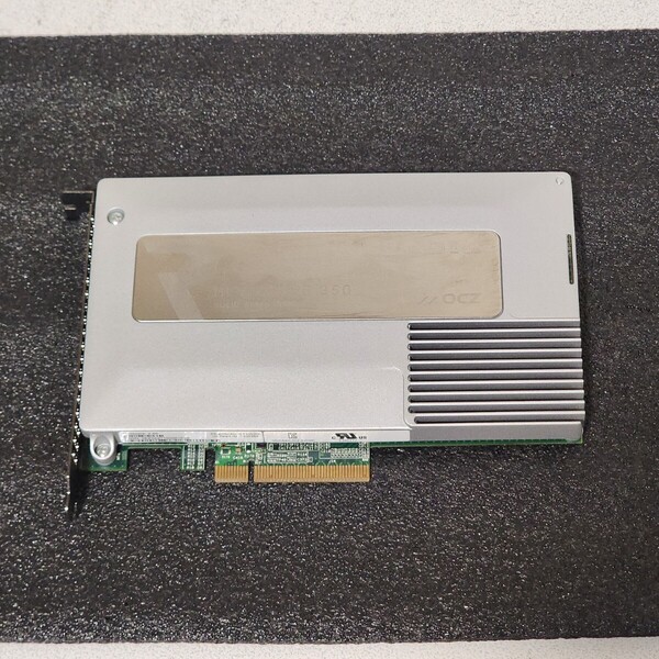 OCZ REVODRIVE 350(RVD350-FHPX28-960G) 960GB PCIe SSD フォーマット済み PCパーツ PCIExpress×4 動作確認済み