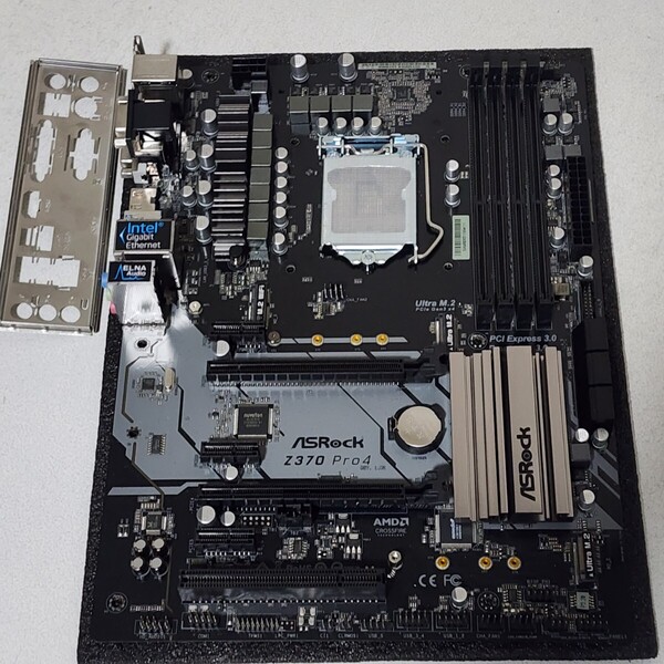 ASRock Z370 Pro4 IOパネル付属 LGA1151 ATXマザーボード 第8・9世代CPU対応 最新Bios 動作確認済 PCパーツ