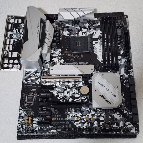 ASRock B450 STEEL LEGEND IOパネル付属 Socket AM4 ATXマザーボード RYZEN5000シリーズ対応 最新Bios 動作確認済 PCパーツ