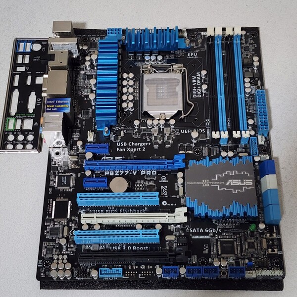 ASUS P8Z77-V PRO IOパネル付属 LGA1155 ATXマザーボード 第2・3世代CPU対応 最新Bios 動作確認済 PCパーツ (3)