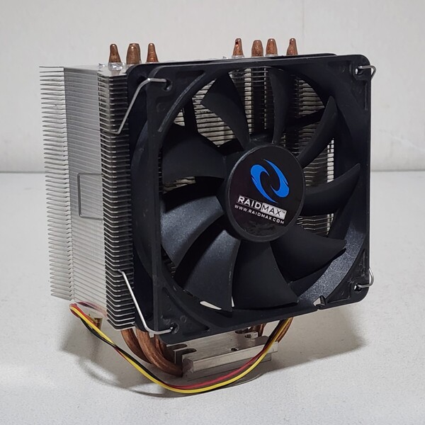 【送料無料】ENERMAX ETS-T40-TB 120mmサイドフロー型CPUクーラー ファン換装品 LGA1151・1200等対応 PCパーツ (2)