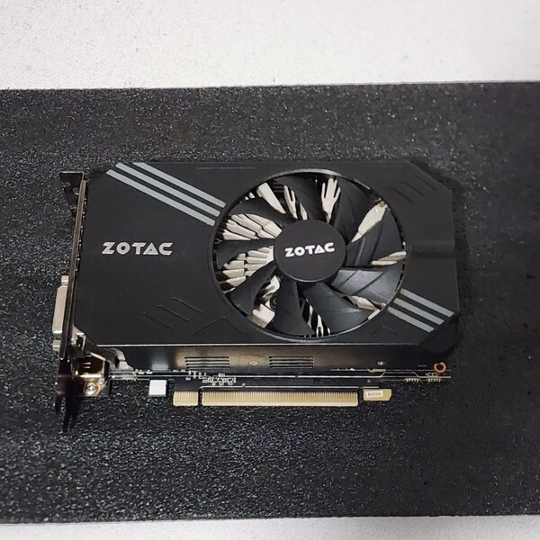 ZOTAC GEFORCE GTX1060 6GB 192BIT GDDR5 動作確認済み PCパーツ グラフィックカード PCIExpress