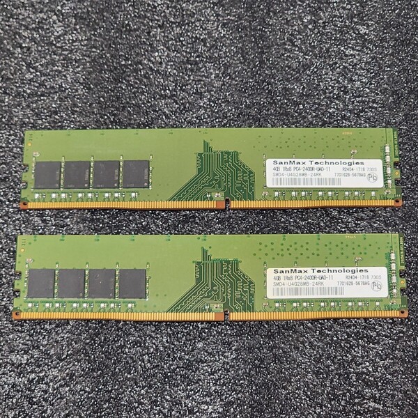 SanMax DDR4-2400MHz 8GB (4GB×2枚キット) SMD4-U4G28MB-24RK 動作確認済み デスクトップ用 PCメモリ