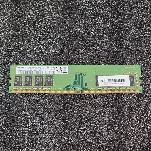 SAMSUNG DDR4-2666MHz 8GB (8GB×1枚キット) M378A1K43CB2-CTD 動作確認済み デスクトップ用 PCメモリ