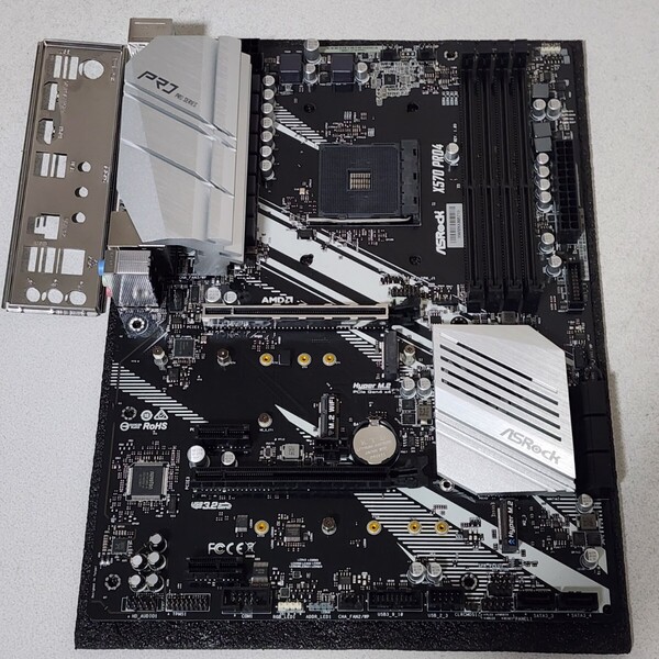 ASRock X570 Pro4 IOパネル付属 Socket AM4 ATXマザーボード RYZEN5000シリーズ対応 最新Bios 動作確認済 PCパーツ