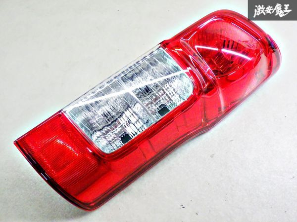 USテールライト 日産キャラバン・ウルバンE25 Van 2001-12用1