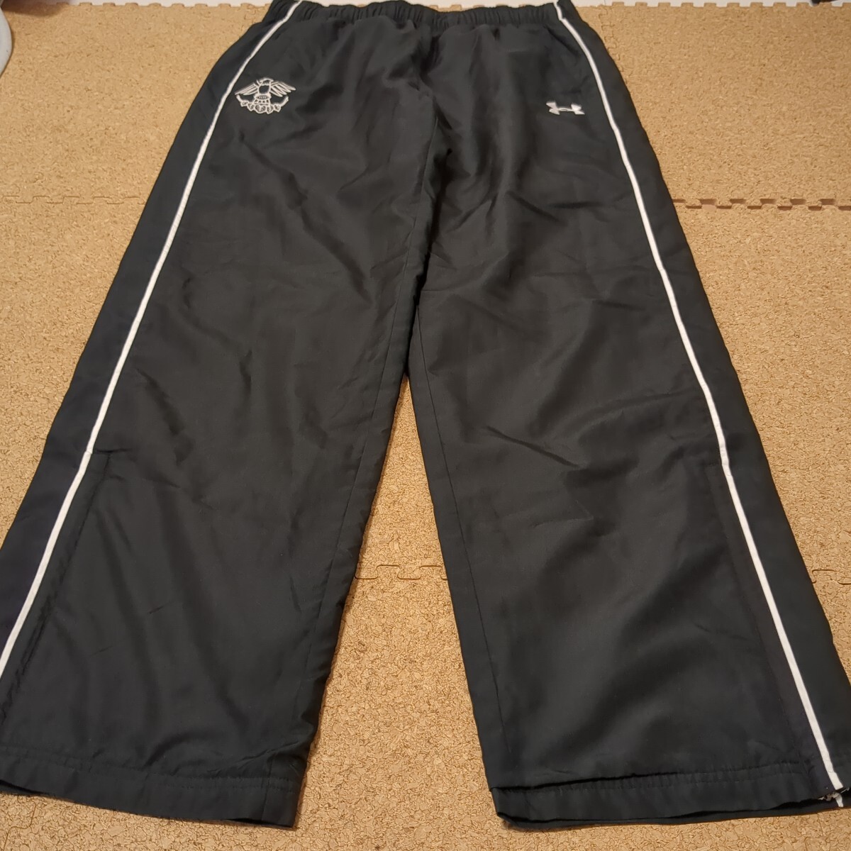 帝京大学 ラグビー UA アンダーアーマー ウィンドブレーカー サイズ MD 帝京ラグビー UNDER ARMOUR マウンテンパーカー 帝京大学