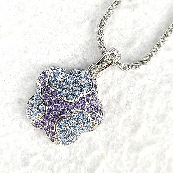 ●極美品∞スワロフスキー SWAROVSKI 五角形 ペンダント バイカラー ネックレス パヴェ ラインストーン