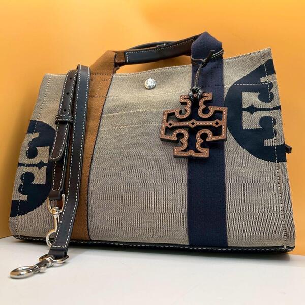 【未使用級】ToryBurch トリーバーチ トートバッグ キャンバス マルチカラー ロゴチャーム ショルダー付き 2WAY 通勤バッグ A4収納可