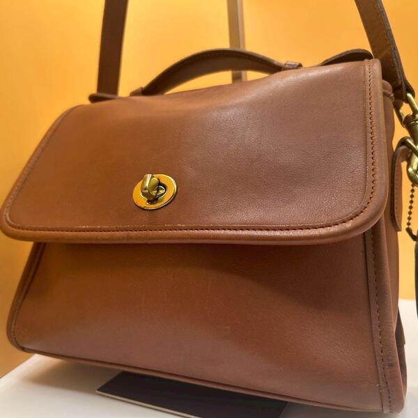 COACH コーチ ショルダーバッグ レザー ヴィンテージ ターンロック USA製 斜め掛け ワンショルダー ハンドバッグ 9870