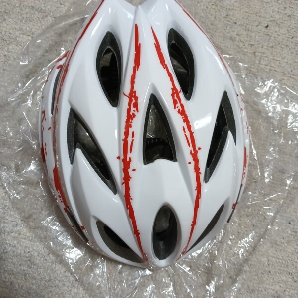 新品未使用品 サイクル ヘルメットWX−016 自転車ウエア サイズ58-61cm 現状品