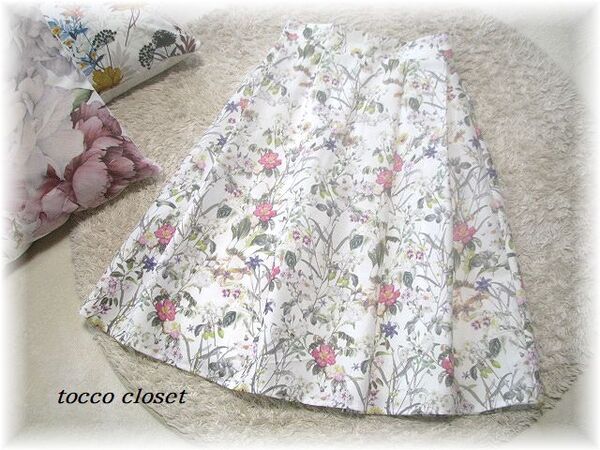送料無料*トッコクローゼット/tocco closet*ボタニカルフラワープリントスカート/タックフレアシルエット/ウエスト背面ゴム/ポリエステル