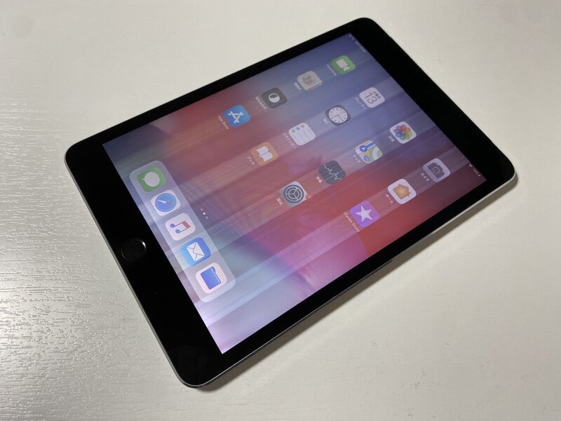 Apple iPad mini 3 Wi-Fi+Cellular 16GB docomo [シルバー Apple iPad mini 3 Wi-Fi+Cellular 16GB docomo [シルバー