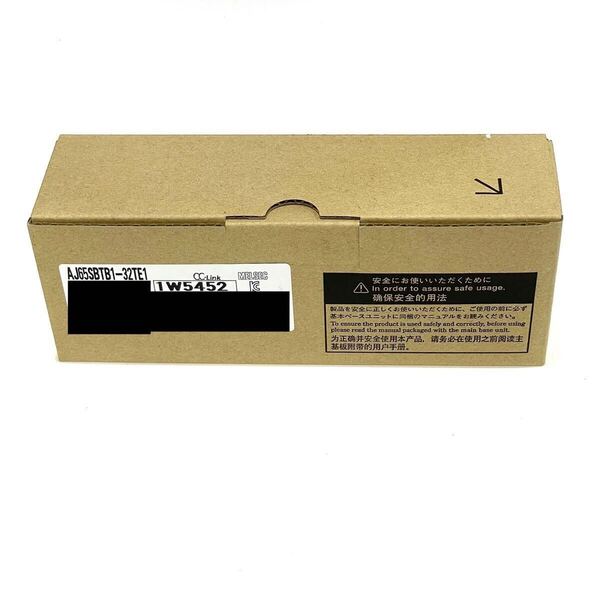 未使用 三菱電機 CC-Link システム小形タイプ リモートI/Oユニット 出力ユニット AJ65SBTB1-32TE1 ネジ端子台 2024年製 送料無料