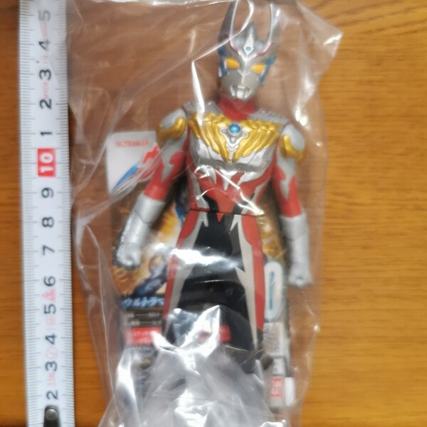 劇場版ウルトラマンタイガ ウルトラヒーローシリーズ ウルトラマンレイガ タグ付き 絶版 ソフビ フィギュア