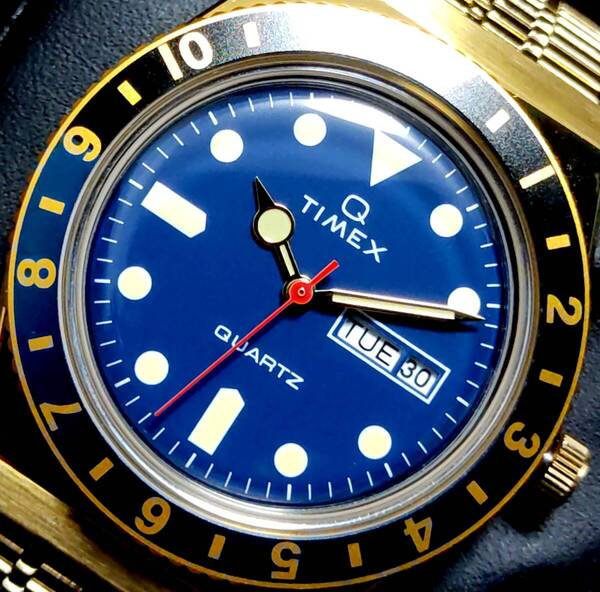 【新品】TIMEX タイメックス 腕時計 Q 復刻モデル ゴールド ブルー×ブラック バットマンカラー 激レア UKモデル!