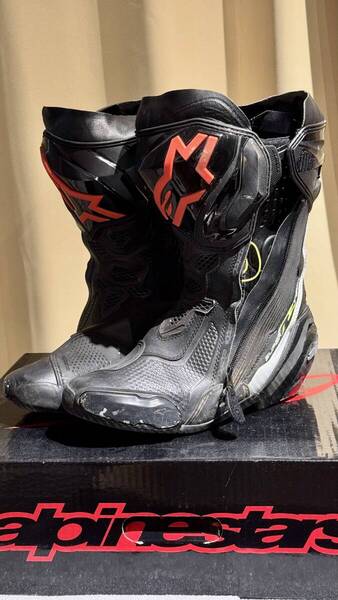 《送料無料!》26.5cm Alpinestars SUPERTECH-R (42サイズ)スーパーテックR ブーツ 正規品