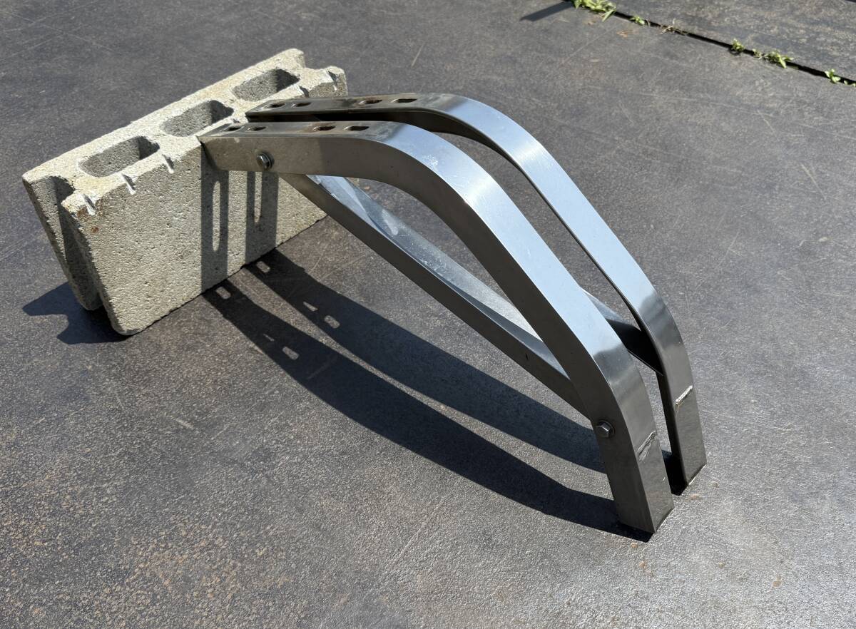 新品2トン3トン　ステンレスサイドバンパー ステンレス サイドバンパー L/R 3段 丸パイプ UD 日産 クオン