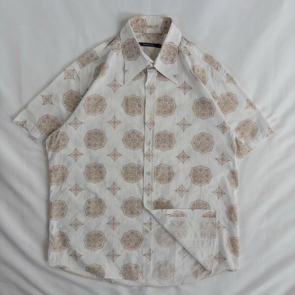 US Vintage 00s RIVER ISLAND コットン100% シアサッカー 立体 エスニック 装飾 オーナメント 幾何学模様 アート 総柄 デザインシャツ