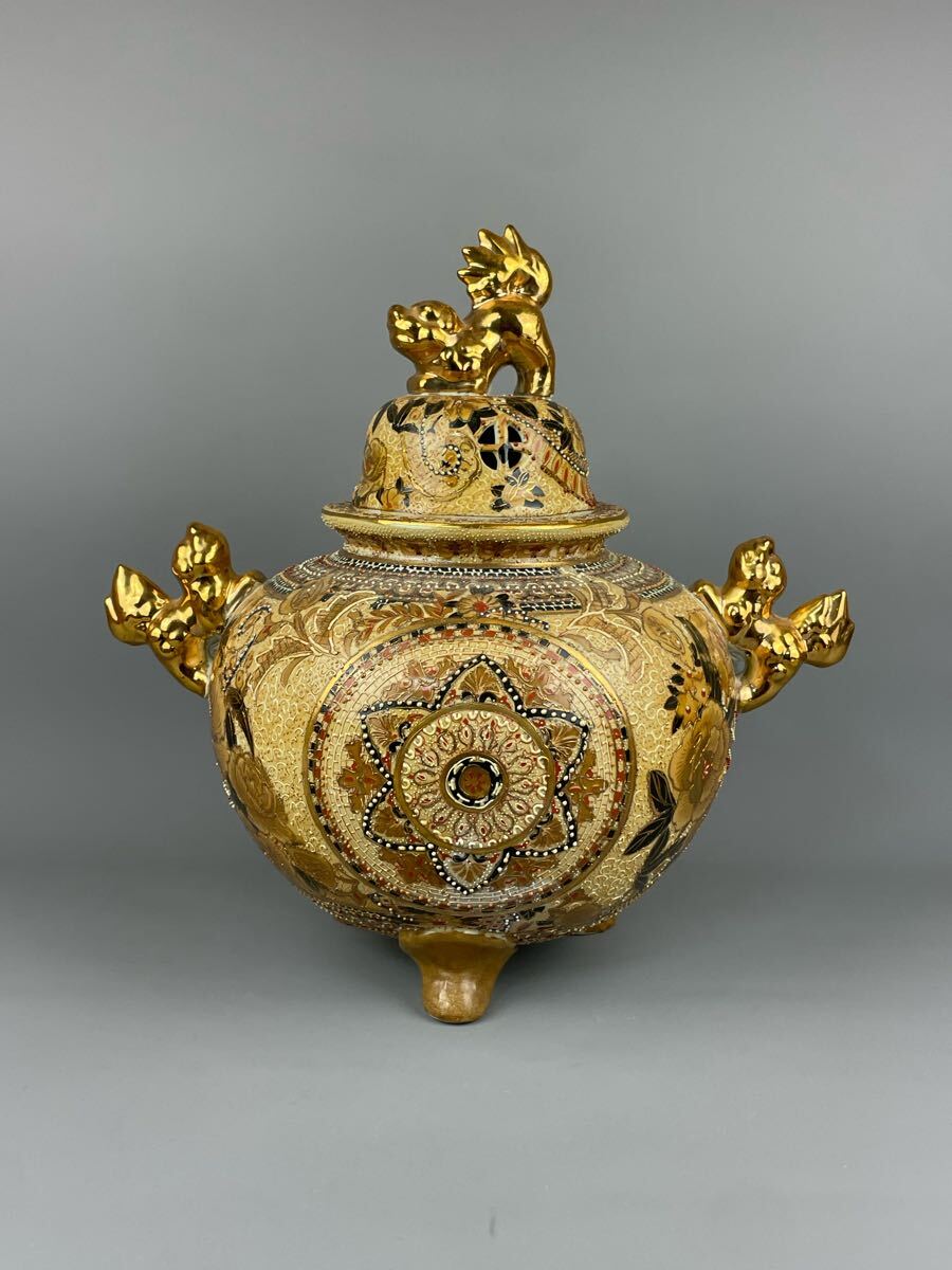 薩摩焼 古薩摩 保土田銘 金彩獅子耳大名武将図花瓶 飾壷 約42cm