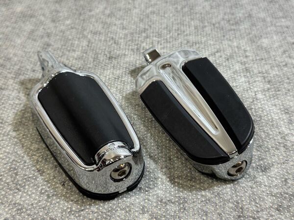 o 送料無料 新品 Ⅱ クローム メッキ ペグ アジャスタブル ハイウェイ 用 調整可 ツーリング ソフテイル ダイナ スポーツスター FLH FLS 爪