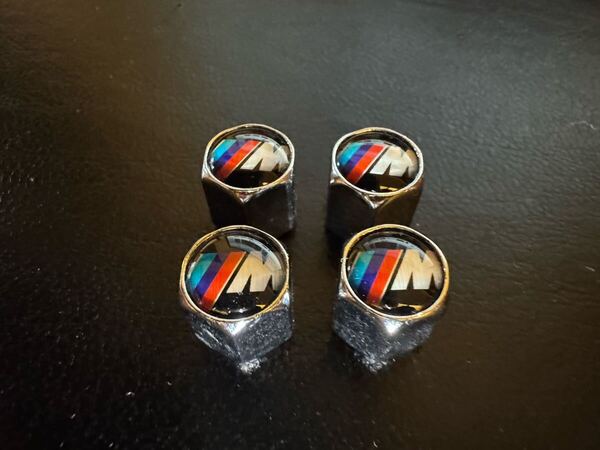8 送料無料 高級良質 シルバー メッキ BMW Mテク MⅢ エアバルブ M3 M4 M5 M6 M7 M8 M2 M1 X1 X2 X3 X4 X5 X6 X7 X8 328 335 528 535 Z3 Z4