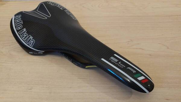 Selle Italia SLR TEKNO CARBON セライタリア SLR テクノ フルカーボン 黒 未使用 送料無料