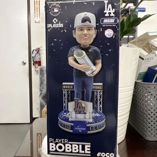 524個限定 大谷翔平 ワールドシリーズ優勝トロフィーボブルヘッド ドジャース
