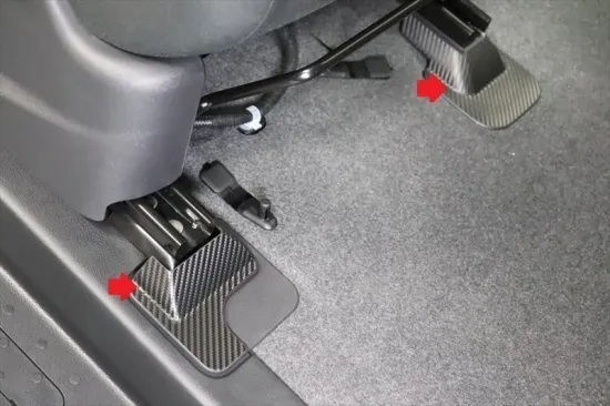 【送料無料】【在庫処分】セレナC28 シートレールパネル傷防止シート 運転席側 AQUASTYLE Y